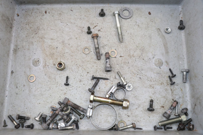 photo de SCHRAUBEN PEUGEOT LUDIX ONE 50 (2004 - 2006)