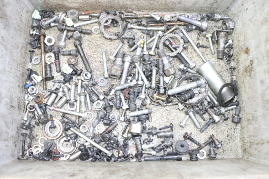 photo de SCHRAUBEN PEUGEOT SATELIS 125 (2013 - 2018)