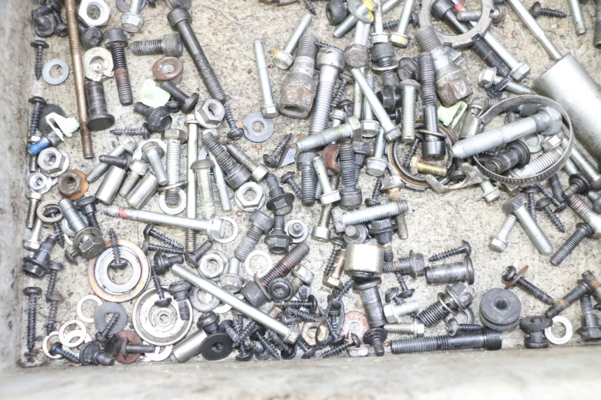 photo de SCHRAUBEN PEUGEOT SATELIS 125 (2013 - 2018)