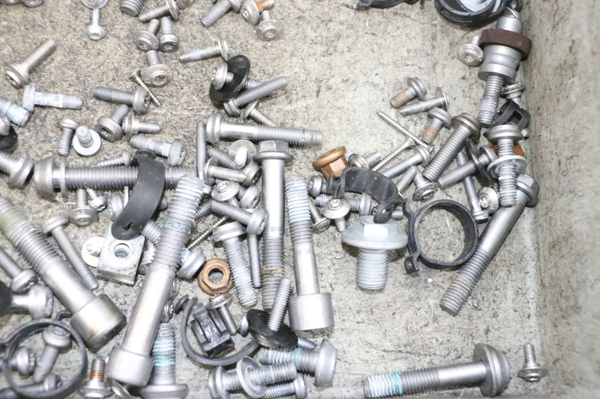 photo de SCHRAUBEN BMW R GS 1250 (2021 - 2024) - Technische Nahaufnahme