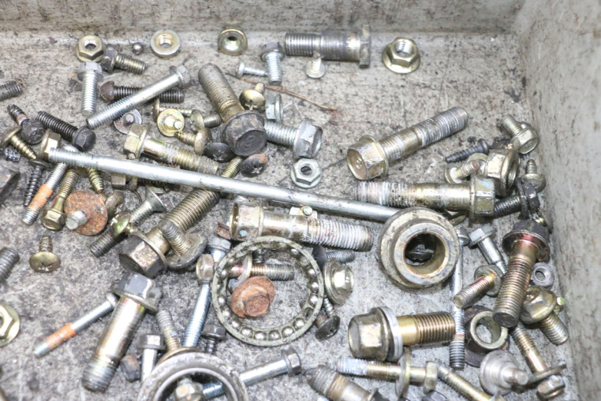 photo de SCHRAUBEN DAELIM S1 125 (2007 - 2016) - Gesamtansicht des Produkts