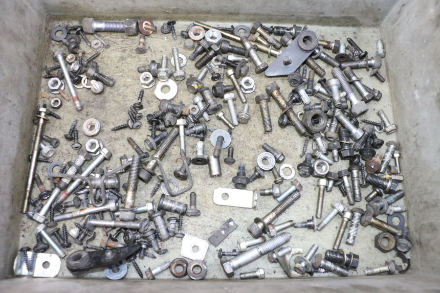 photo de SCHRAUBENBEUTEL PEUGEOT SATELIS 125 (2010 - 2012)