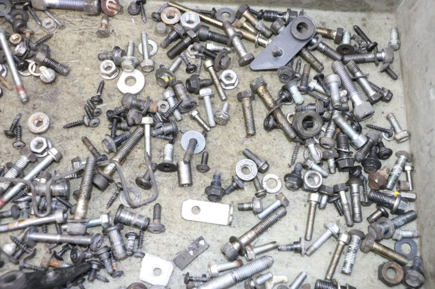 photo de SCHRAUBENBEUTEL PEUGEOT SATELIS 125 (2010 - 2012)