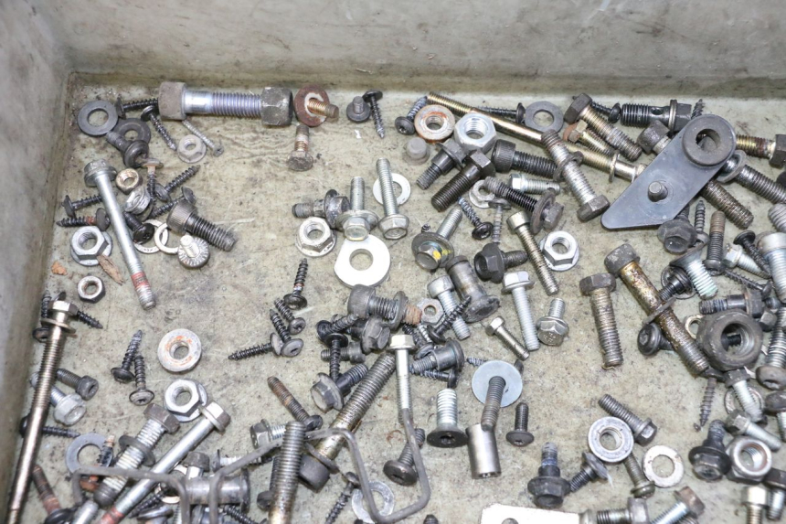 photo de SCHRAUBENBEUTEL PEUGEOT SATELIS 125 (2010 - 2012)