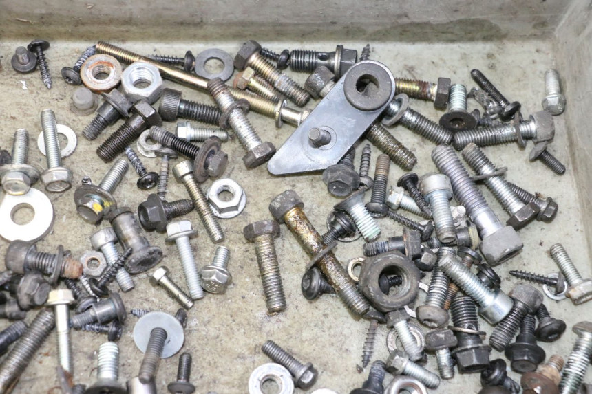 photo de SCHRAUBENBEUTEL PEUGEOT SATELIS 125 (2010 - 2012)