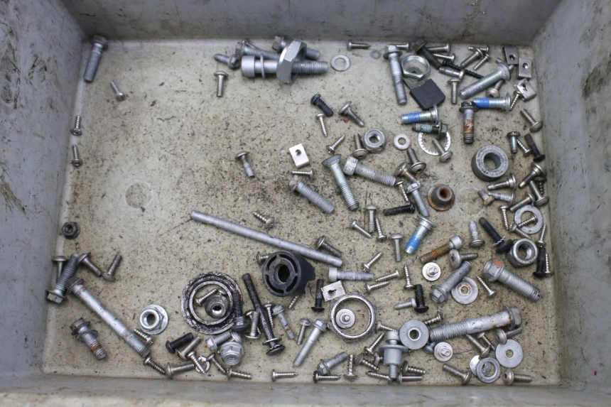 photo de SCHRAUBEN APRILIA SR R 2T LC 50 (2018 - 2021)