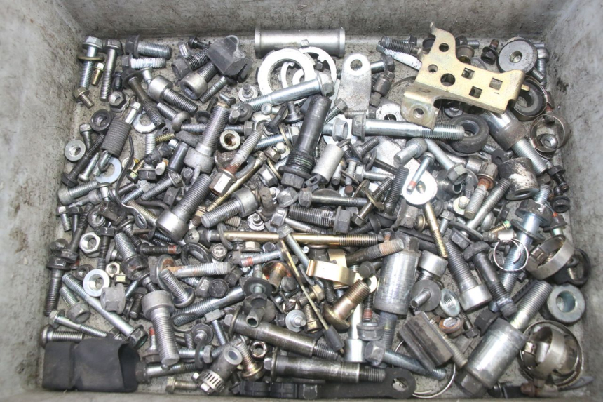 photo de SCHRAUBEN HONDA ST PAN EUROPEAN 1300 (2002 - 2013)