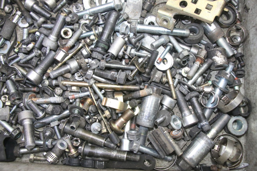 photo de SCHRAUBEN HONDA ST PAN EUROPEAN 1300 (2002 - 2013)