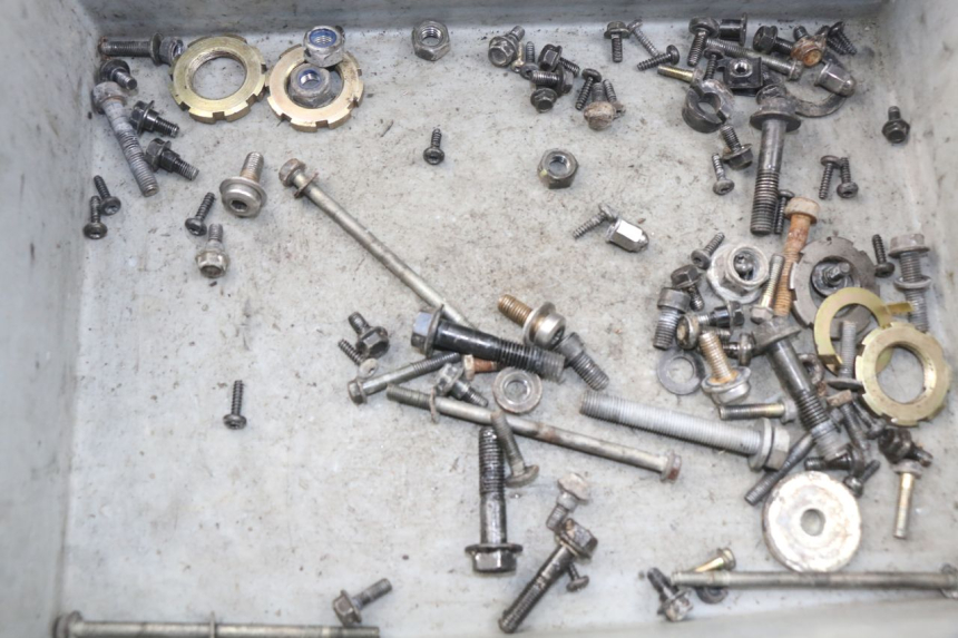 photo de SCHRAUBEN PEUGEOT STREETZONE 2T 50 (2014 - 2019)