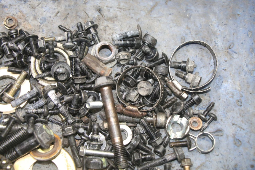 photo de SCHRAUBEN PEUGEOT STREETZONE I 2T 50 (2018 - 2020)