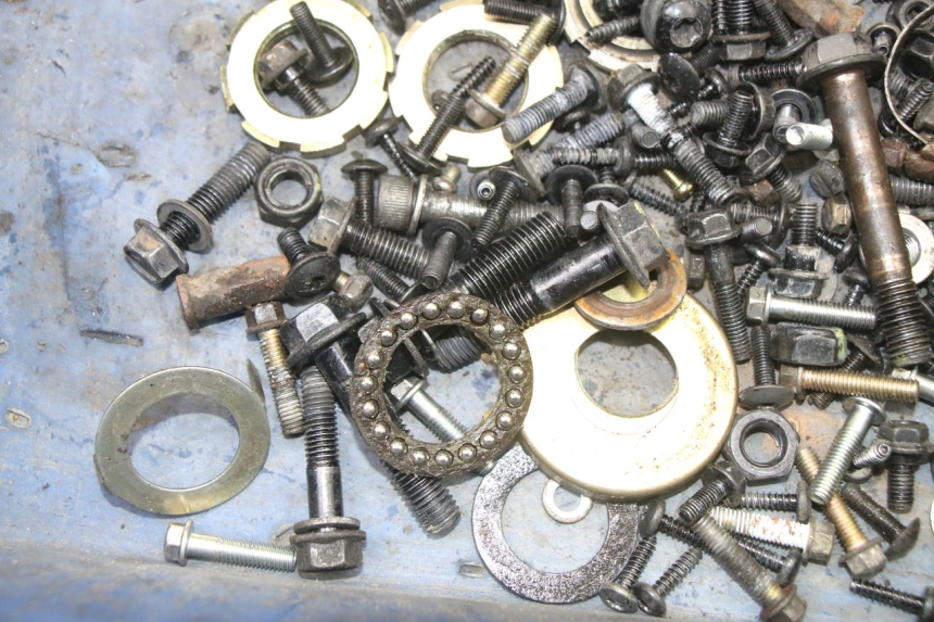 photo de SCHRAUBEN PEUGEOT STREETZONE I 2T 50 (2018 - 2020)