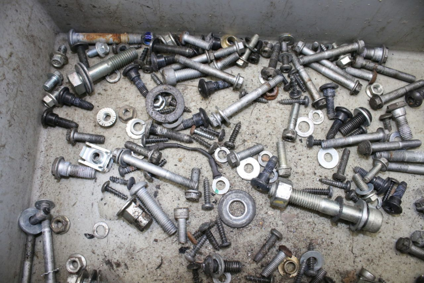 photo de SCHRAUBEN APRILIA SXR 50 (2021 - 2023)