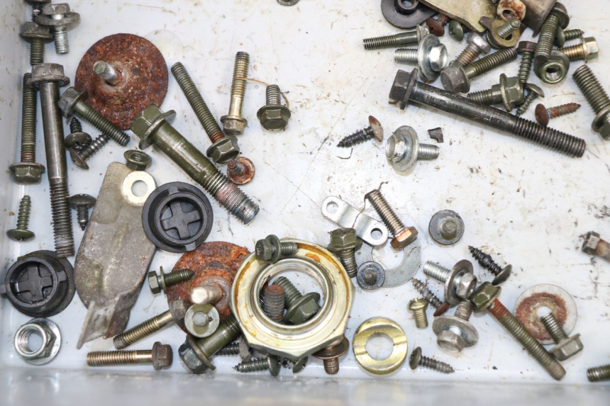 photo de SCHRAUBEN SYM FIDDLE 2 S 125 (2012 - 2014)