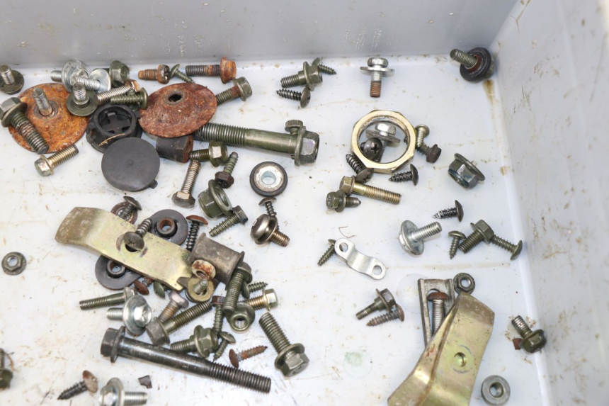 photo de SCHRAUBEN SYM FIDDLE 2 S 125 (2012 - 2014)