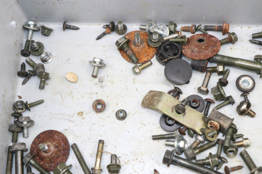 photo de SCHRAUBEN SYM FIDDLE 2 S 125 (2012 - 2014)