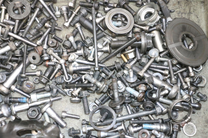 photo de SCHRAUBEN YAMAHA TDM ABS 900 (2002 - 2014) - Detailansicht des Bauteils