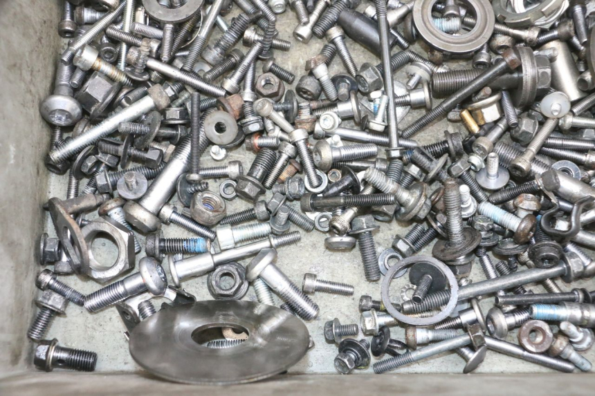 photo de SCHRAUBEN YAMAHA TDM ABS 900 (2002 - 2014) - Alternative Perspektive