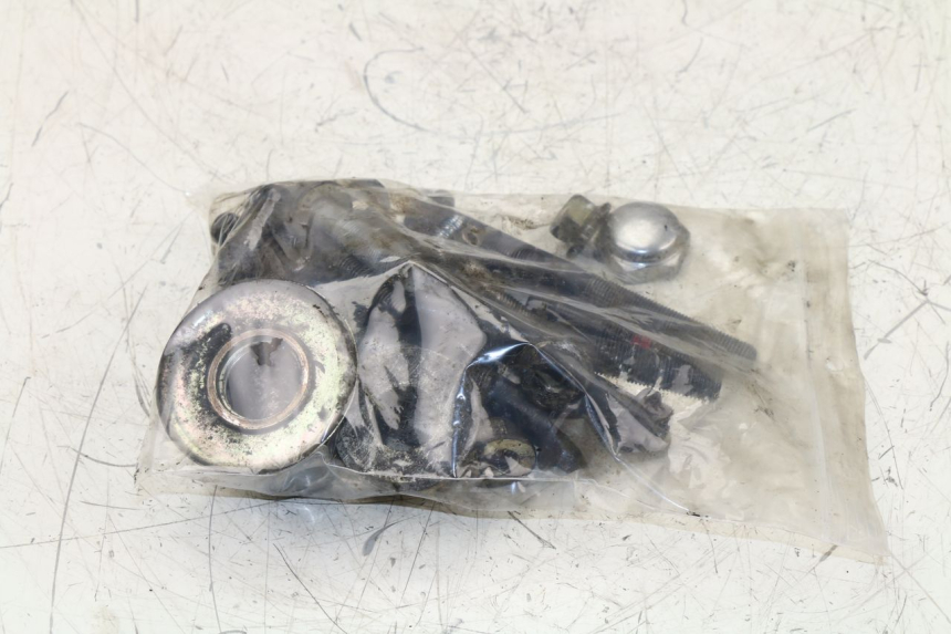 photo de SCHRAUBEN TRIUMPH TIGER 955 (2001 - 2004)