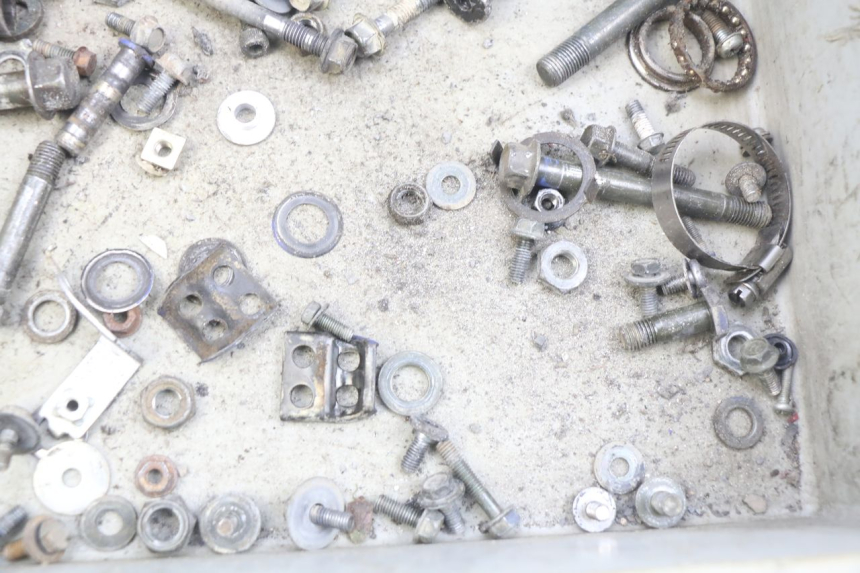 photo de SCHRAUBEN YAMAHA TTR 125 (2000 - 2020)