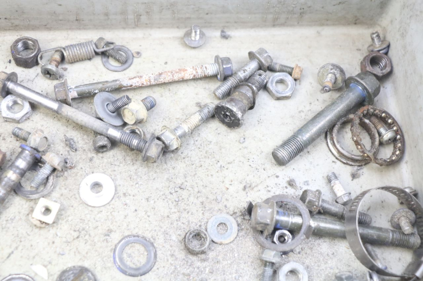 photo de SCHRAUBEN YAMAHA TTR 125 (2000 - 2020)