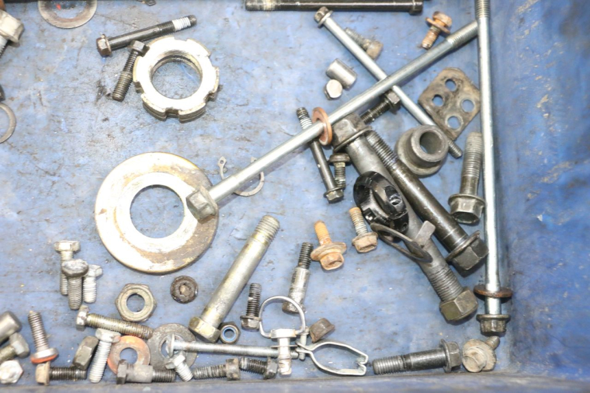 photo de SCHRAUBEN YAMAHA TTR 125 (2000 - 2020) - Alternative Perspektive