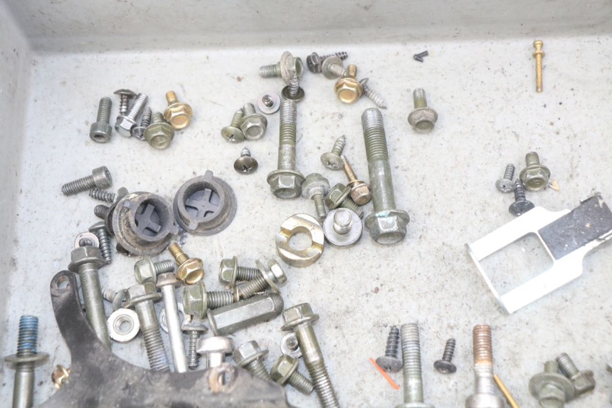 photo de SCHRAUBEN PEUGEOT TWEET ACTIVE 4T 50 (2018 - 2022)