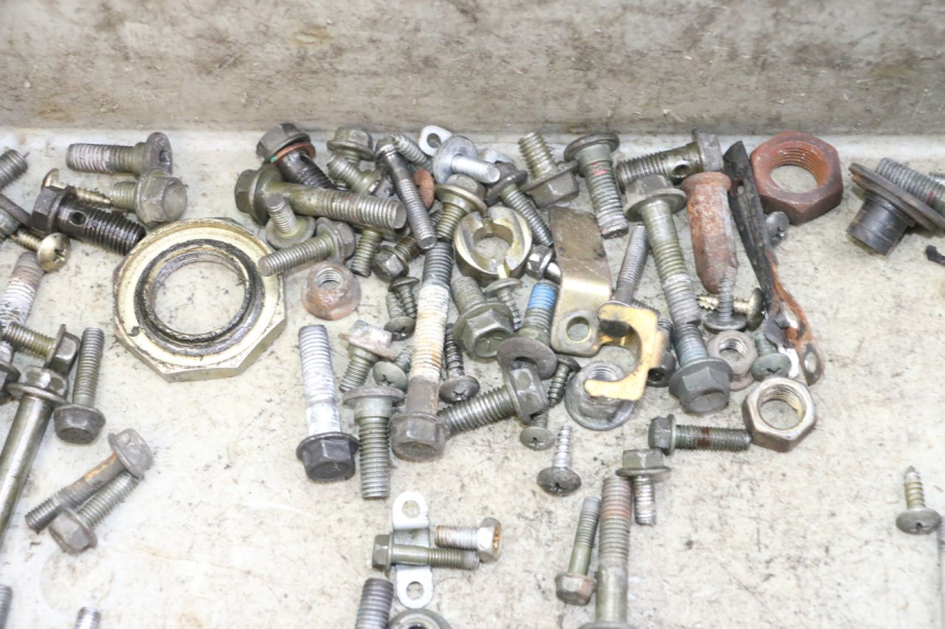 photo de SCHRAUBEN PEUGEOT TWEET PRO CARGO 50 (2018 - 2020)