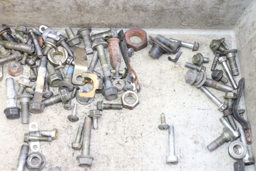 photo de SCHRAUBEN PEUGEOT TWEET PRO CARGO 50 (2018 - 2020)