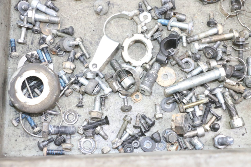 photo de SCHRAUBEN YAMAHA TZR 50 (2008 - 2016) - Alternative Perspektive