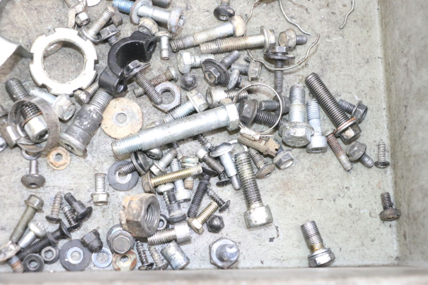 photo de SCHRAUBEN YAMAHA TZR 50 (2008 - 2016) - Technische Nahaufnahme