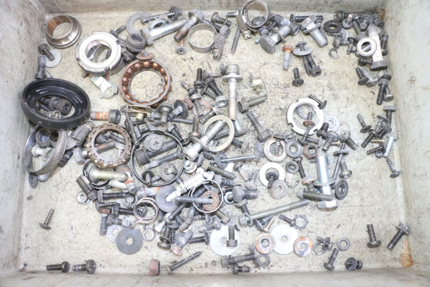 photo de SCHRAUBENBEUTEL SUZUKI UH BURGMAN 125 (2002 - 2006)