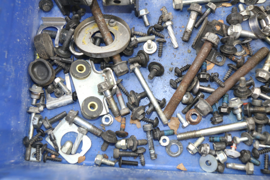 photo de SCHRAUBEN YAMAHA XMAX X-MAX ABS 125 (2014 - 2016) - Alternative Perspektive