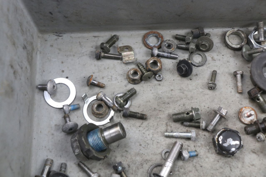 photo de SCHRAUBEN YAMAHA XVS DRAG STAR DRAGSTAR 650 (1997 - 2007)