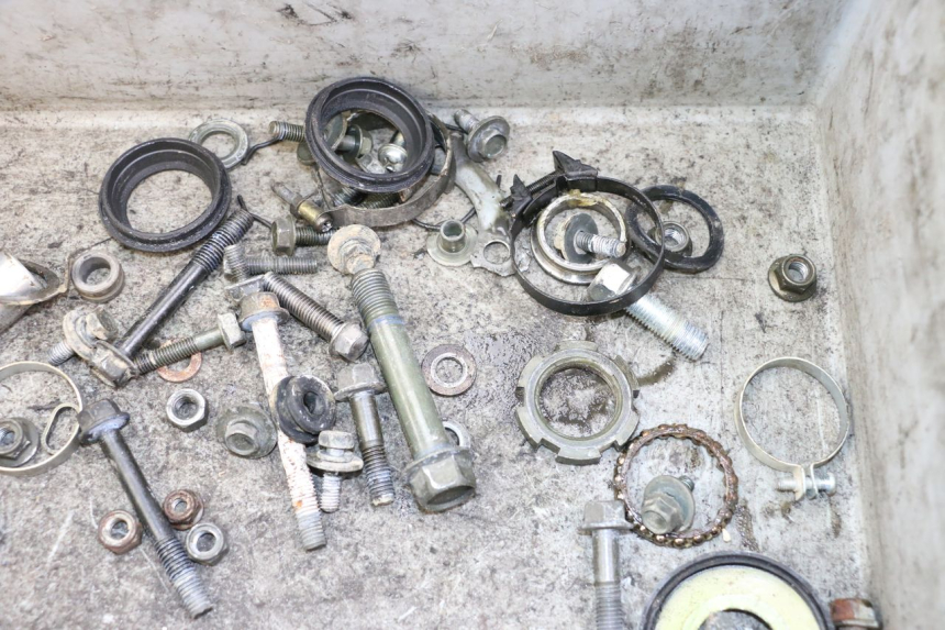 photo de SCHRAUBEN YAMAHA TTR 125 (2000 - 2020)
