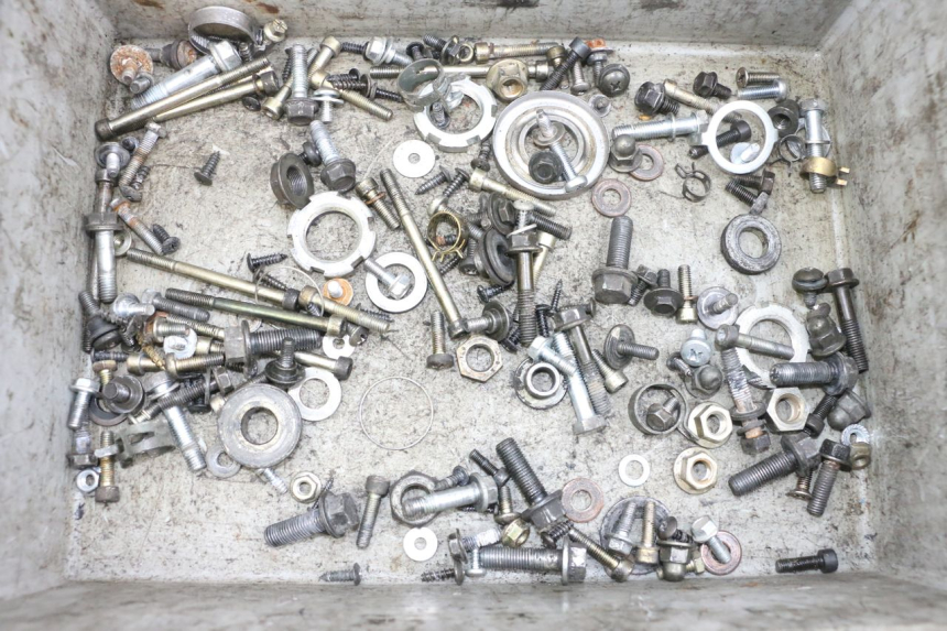 photo de SCHRAUBENBEUTEL YAMAHA YP MAJESTY 125 (2002 - 2006) - Hauptansicht