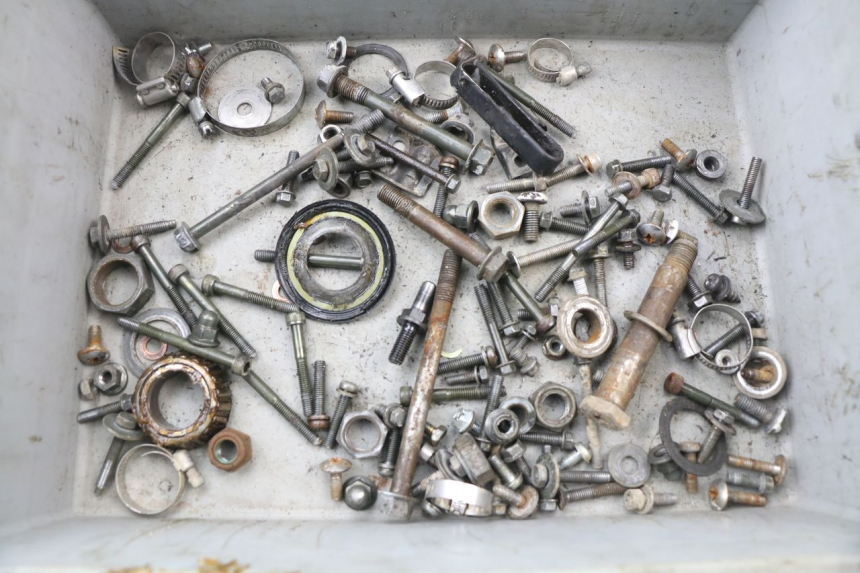 photo de SCHRAUBEN YAMAHA YZ 125 (1998 - 2005)