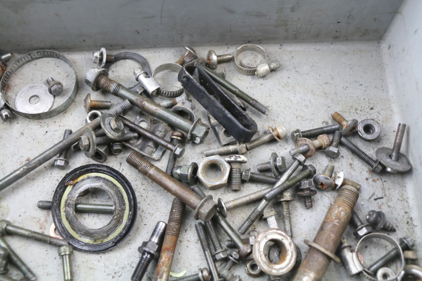 photo de SCHRAUBEN YAMAHA YZ 125 (1998 - 2005)