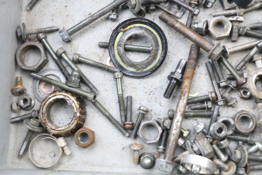 photo de SCHRAUBEN YAMAHA YZ 125 (1998 - 2005)