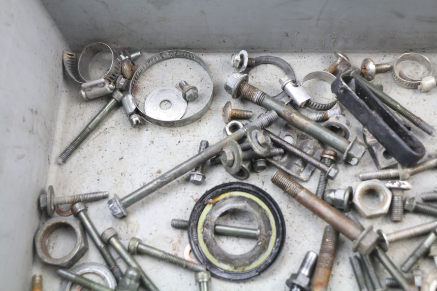 photo de SCHRAUBEN YAMAHA YZ 125 (1998 - 2005)