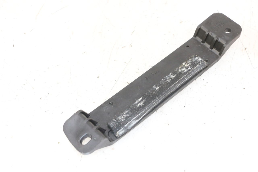 photo de BATTERIEHALTER PIAGGIO VESPA GRANTURISMO 200 (2004 - 2005)
