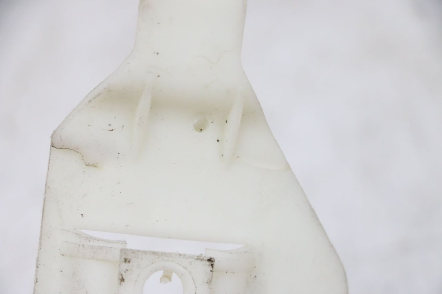 photo de BATTERIEHALTER PEUGEOT SATELIS 125 (2013 - 2018) - Detailansicht des Bauteils