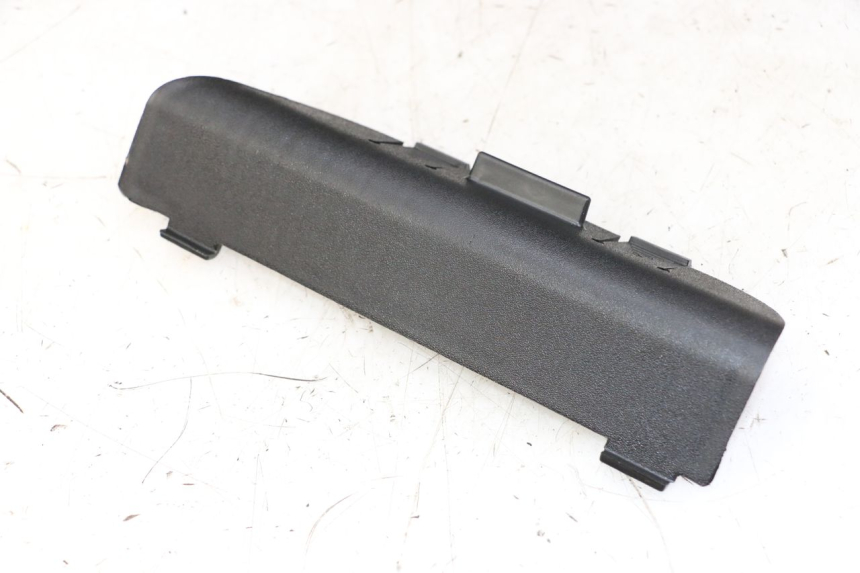 photo de WERKZEUG HALTER PIAGGIO NRG POWER PUREJET 50 (2018 - 2021)