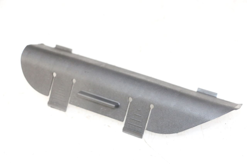 photo de WERKZEUG HALTER PIAGGIO NRG POWER PUREJET 50 (2018 - 2021)