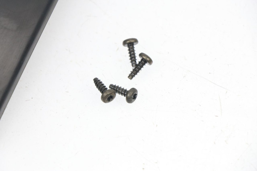 photo de WINDSCHUTZ PEUGEOT KISBEE 4T 50 (2010 - 2017)