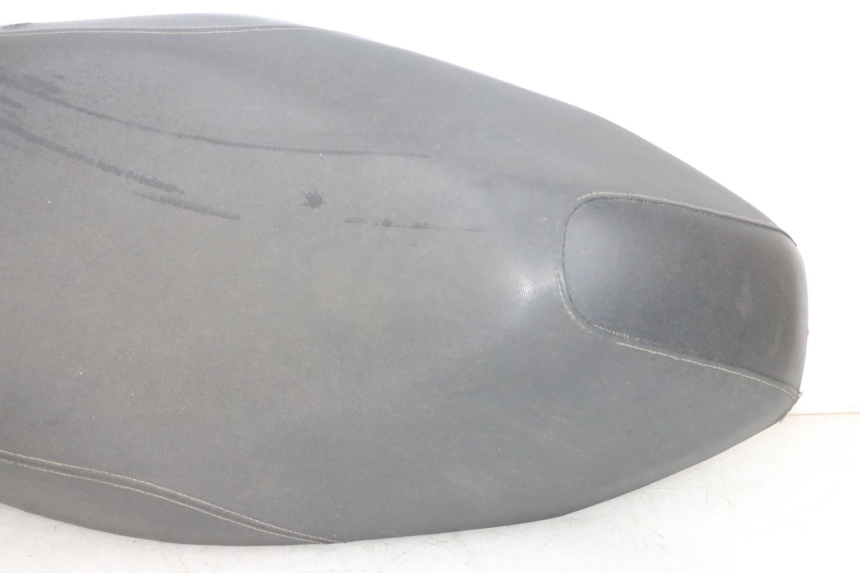 photo de SELLE KYMCO AGILITY 16+ 4T 50 (2018 - 2023) - Details der Befestigungspunkte