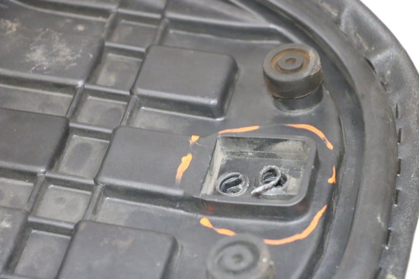 photo de SELLE KYMCO AGILITY 16+ 4T 50 (2018 - 2023) - Technische Nahaufnahme