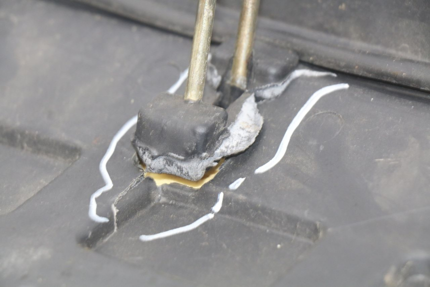 photo de SELLE KYMCO AGILITY RS 2T 50 (2009 - 2013) - Charakteristische Merkmale