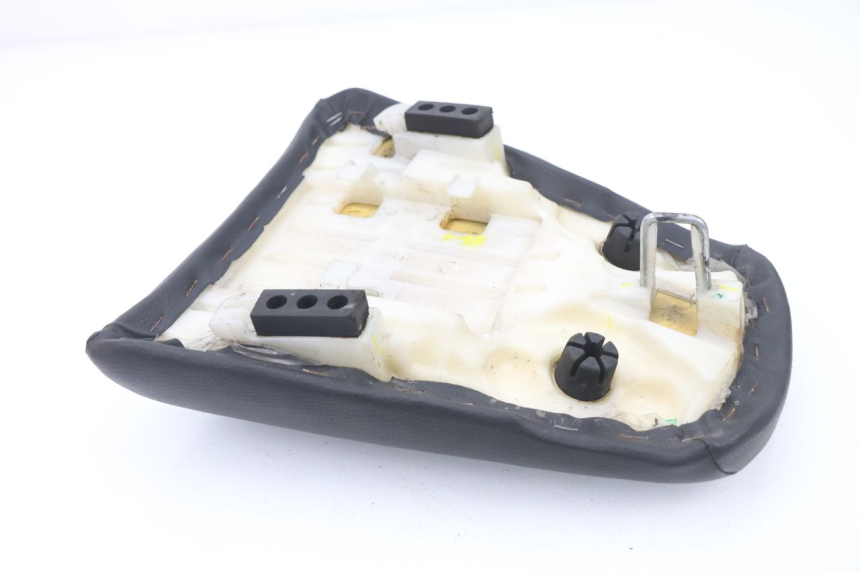 photo de HINTEN SITZ HONDA CBF 125 (2009 - 2015)