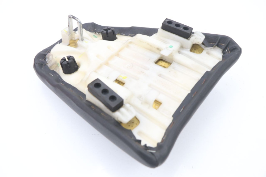 photo de HINTEN SITZ HONDA CBF 125 (2009 - 2015)