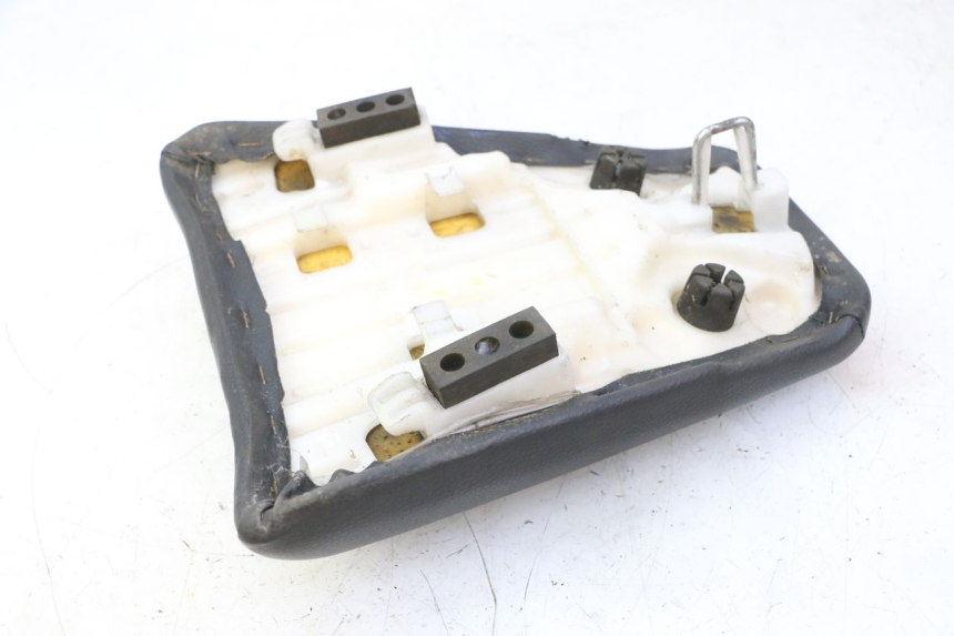 photo de HINTEN SITZ HONDA CBF 125 (2009 - 2015)